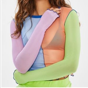 DELIA’s COLOR BLOCK TOP